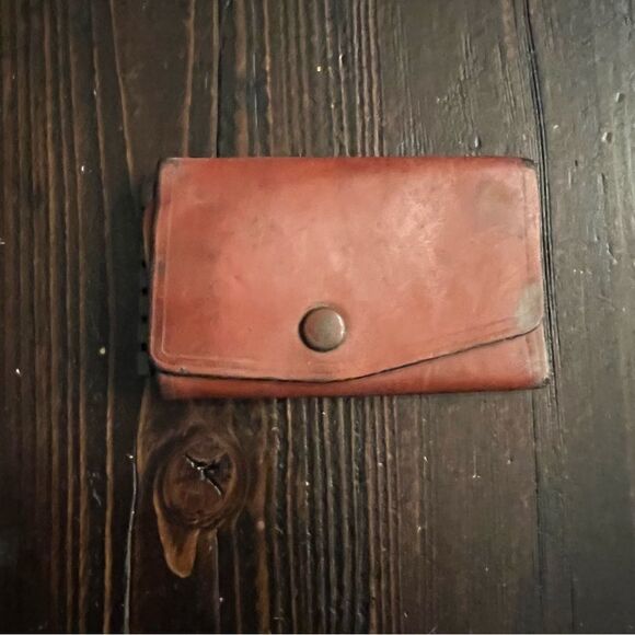 Vintage Leather Key Holder - Picture 1 of 4